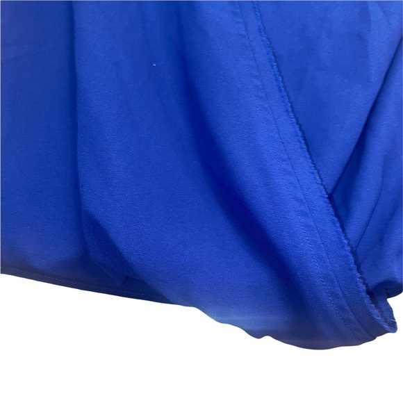Cooper & Ella Long Sleeve Royal Blue Crossover Vneck Blouse top size m - Picture 3 of 6